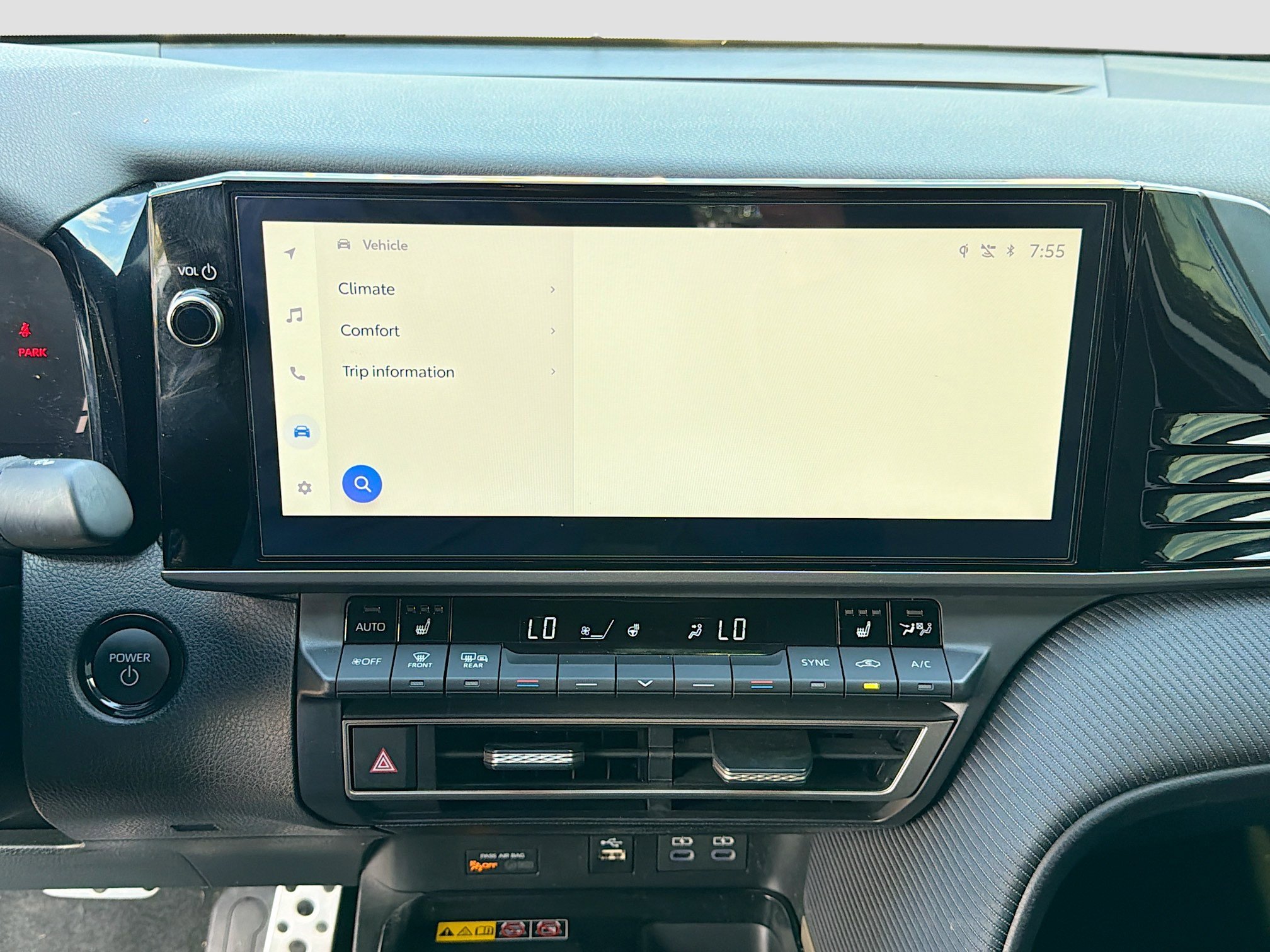 Used 2025 Toyota Camry SE w/ Multimedia Upgrade Package image 28