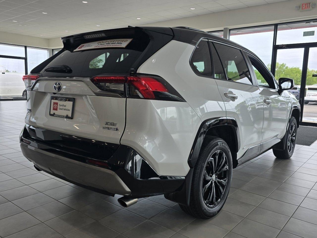 Used 2024 Toyota RAV4 XSE AWD/4WD image 15