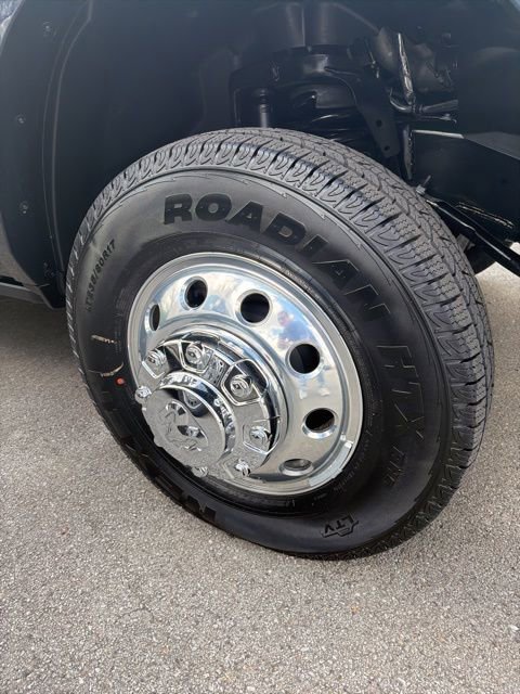 New 2026 RAM 3500 Longhorn image 4