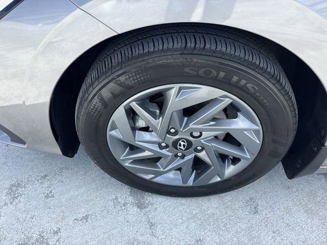 Used 2024 Hyundai Elantra SEL FWD image 10