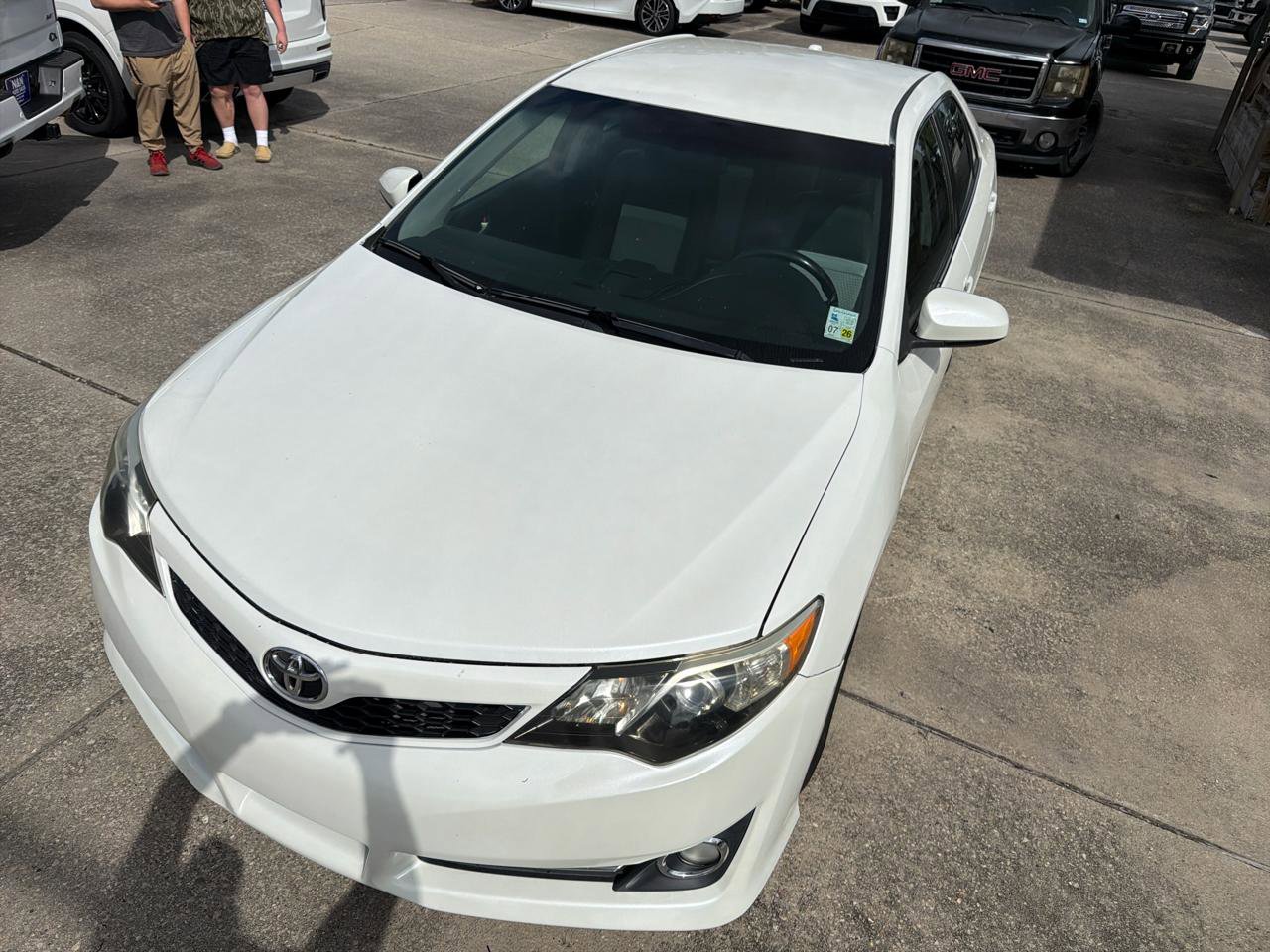 Used 2014 Toyota Camry SE image 13