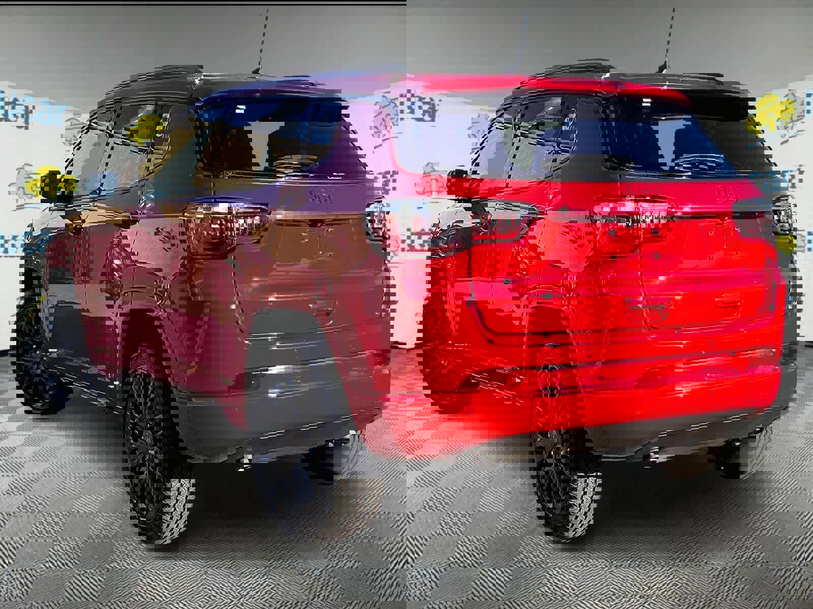 Used 2023 Jeep Compass Limited image 4