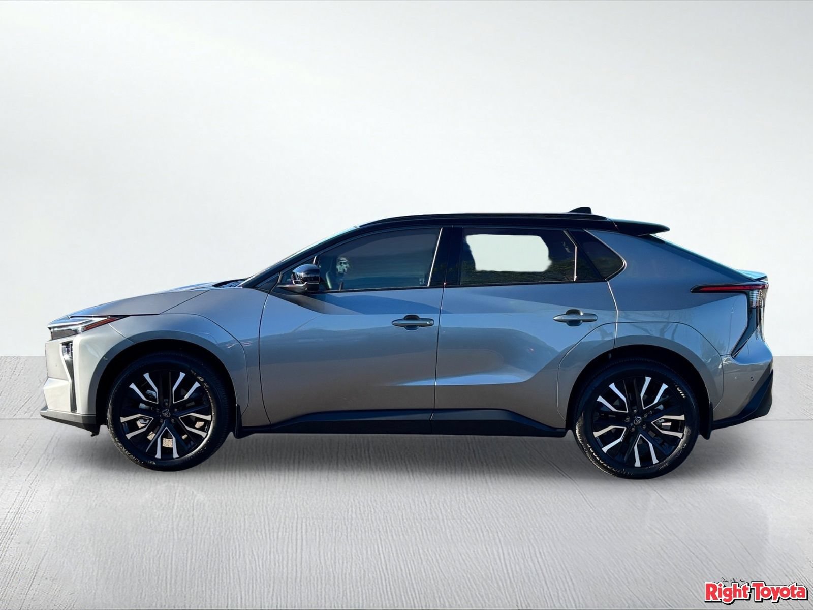 Certified 2026 Toyota bZ FWD image 4