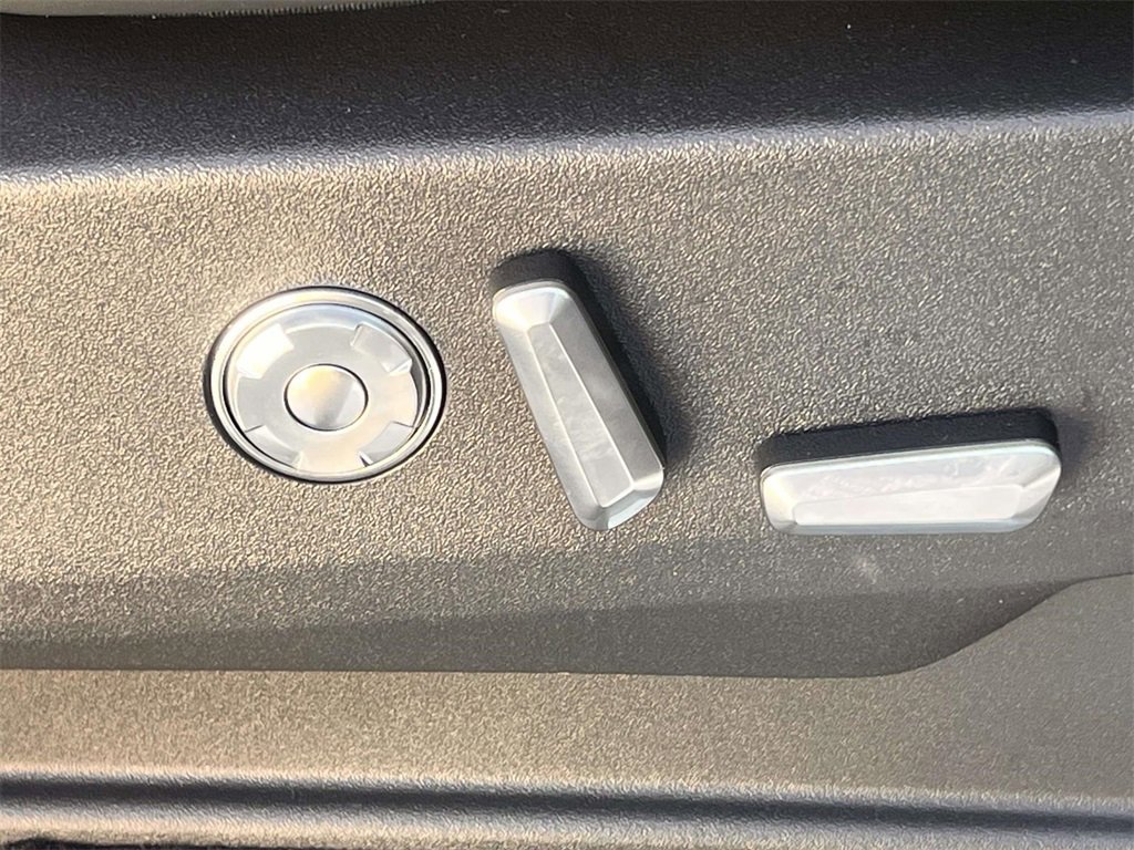 New 2025 Lincoln Navigator Reserve image 21