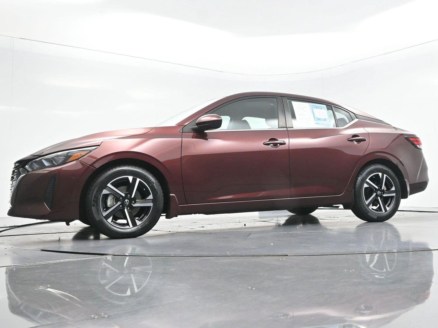 Used 2024 Nissan Sentra SV FWD image 44