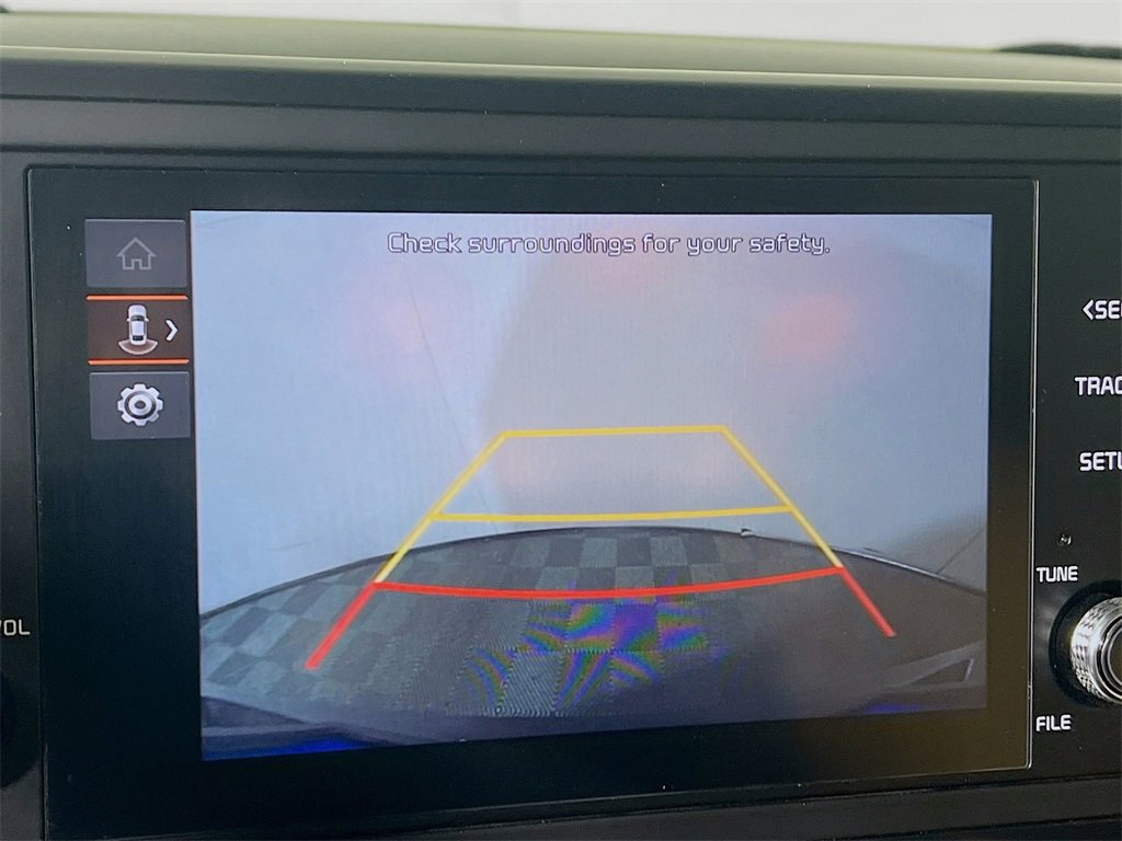 Used 2024 Kia Carnival LX image 13