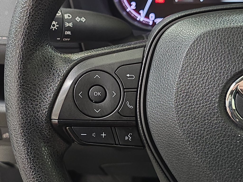 Used 2024 Toyota RAV4 LE FWD image 17