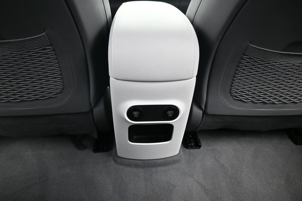 Used 2025 Hyundai Ioniq 5 SEL RWD image 41
