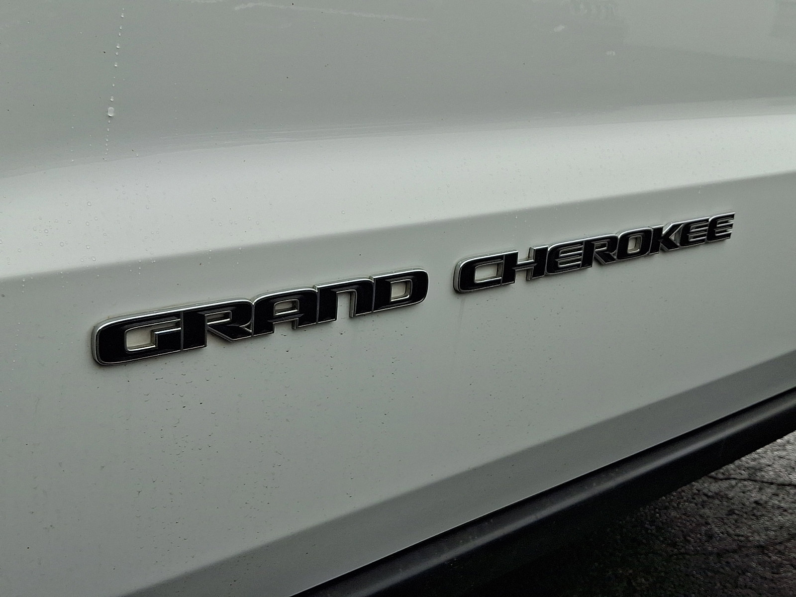 Certified 2017 Jeep Grand Cherokee Limited AWD/4WD image 30