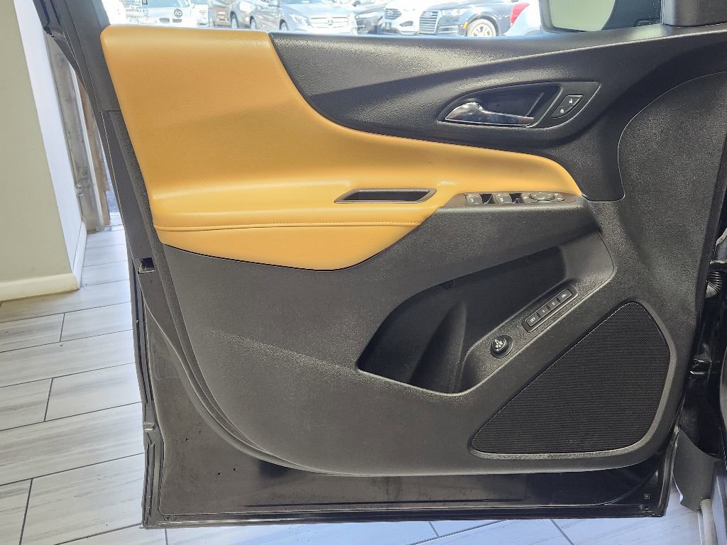 Used 2019 Chevrolet Equinox Premier FWD image 9