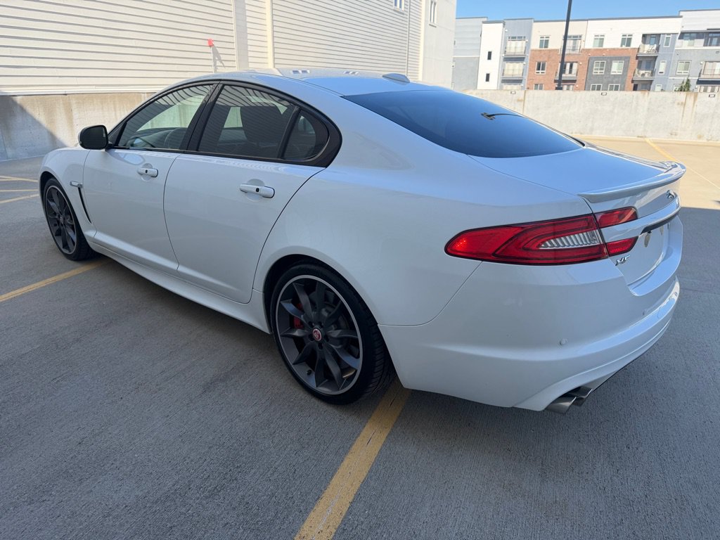 Used 2012 Jaguar XF R RWD image 5