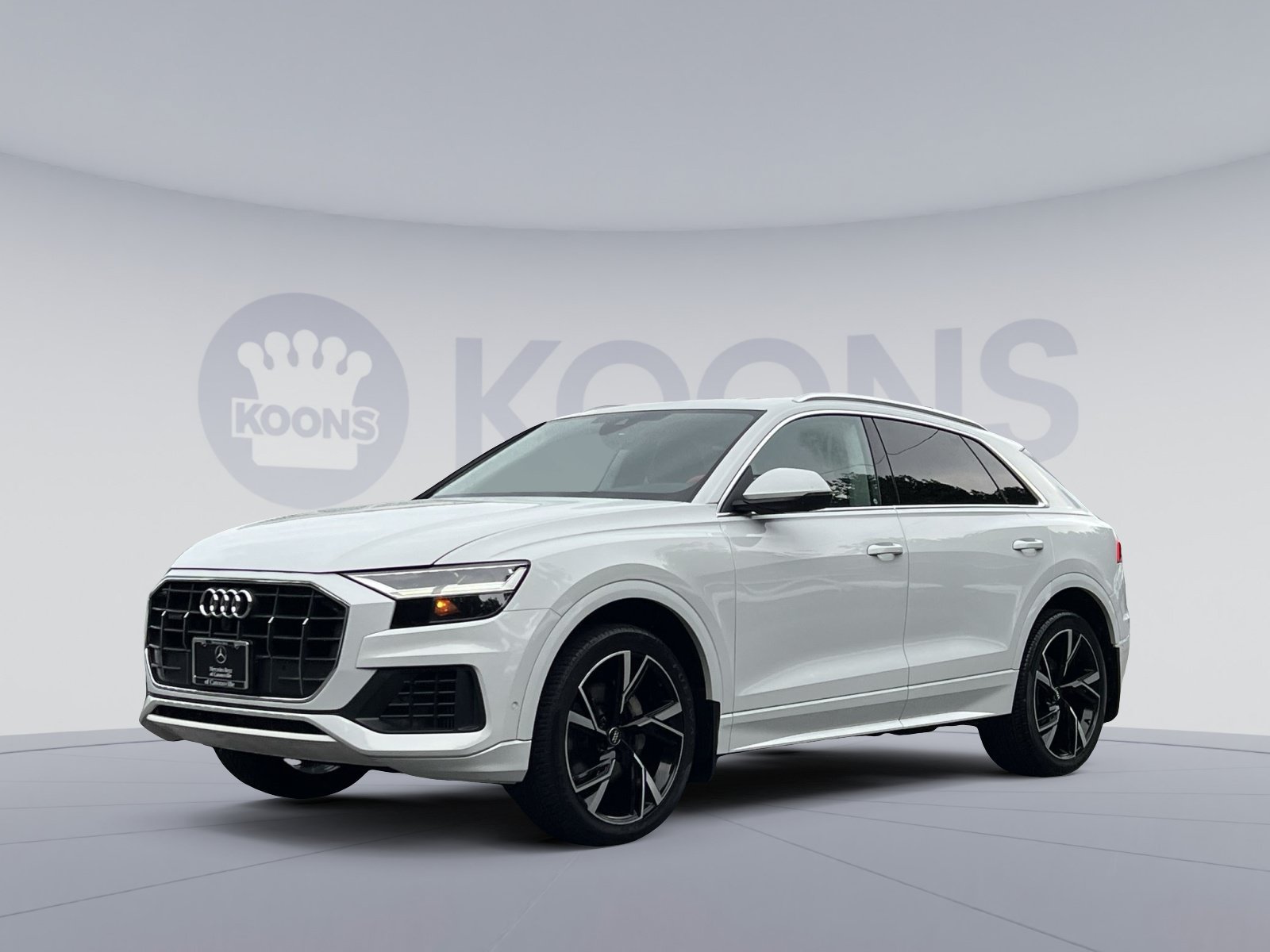 Used 2022 Audi Q8 Premium w/ Convenience Package AWD/4WD image 1