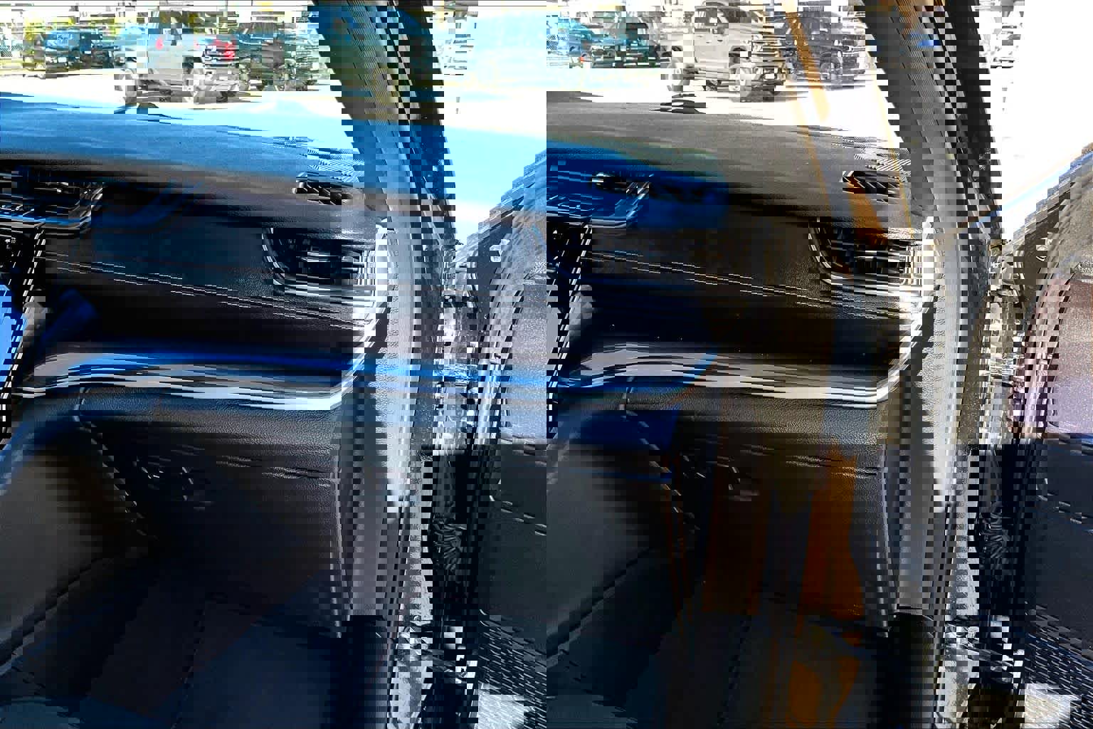 Used 2023 Jeep Grand Cherokee Altitude image 15