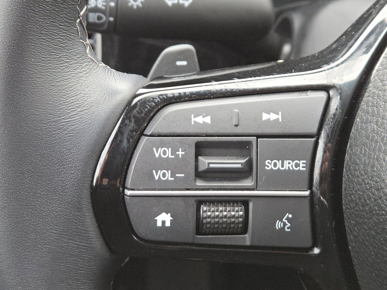 Used 2025 Honda Civic Sport image 31