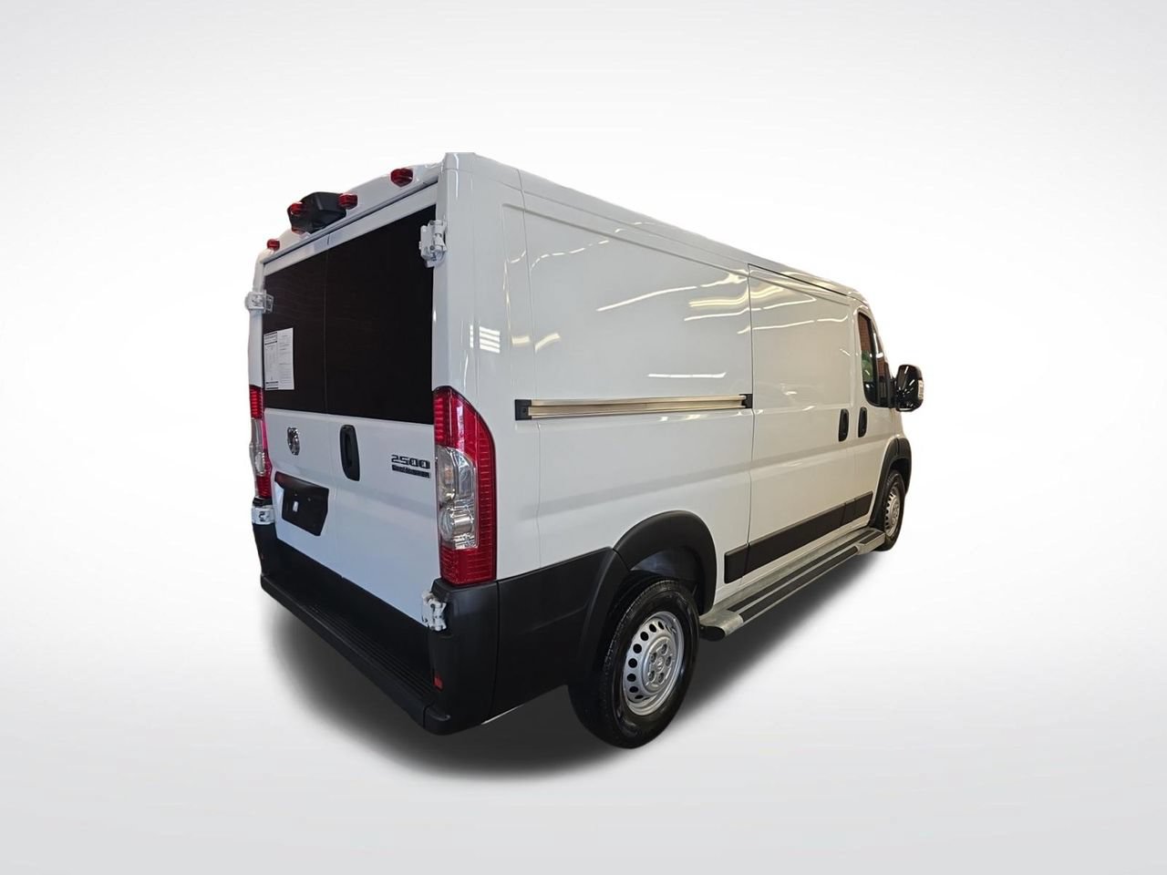 Used 2025 RAM ProMaster 2500 w/ U-Haul Equipment Group FWD image 8
