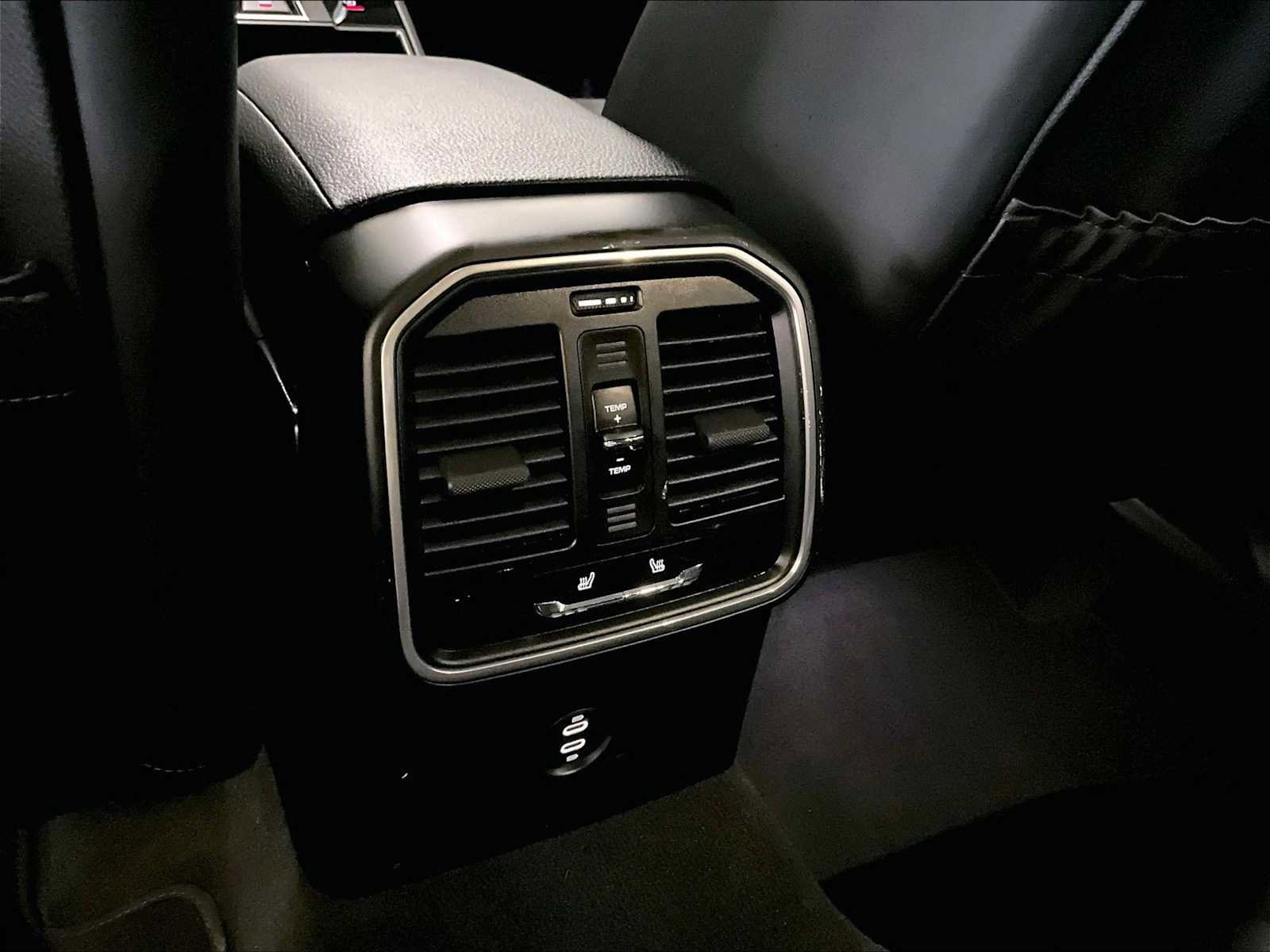 Used 2024 Porsche Macan S image 29