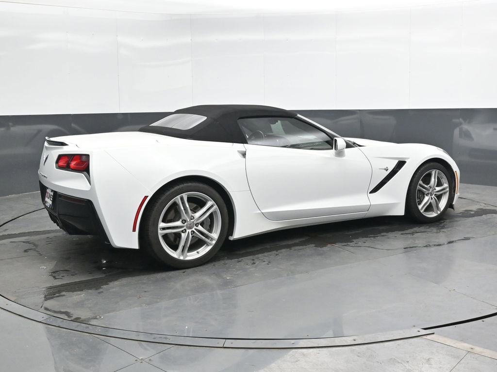 Used 2017 Chevrolet Corvette Stingray Convertible w/ 1LT RWD image 3