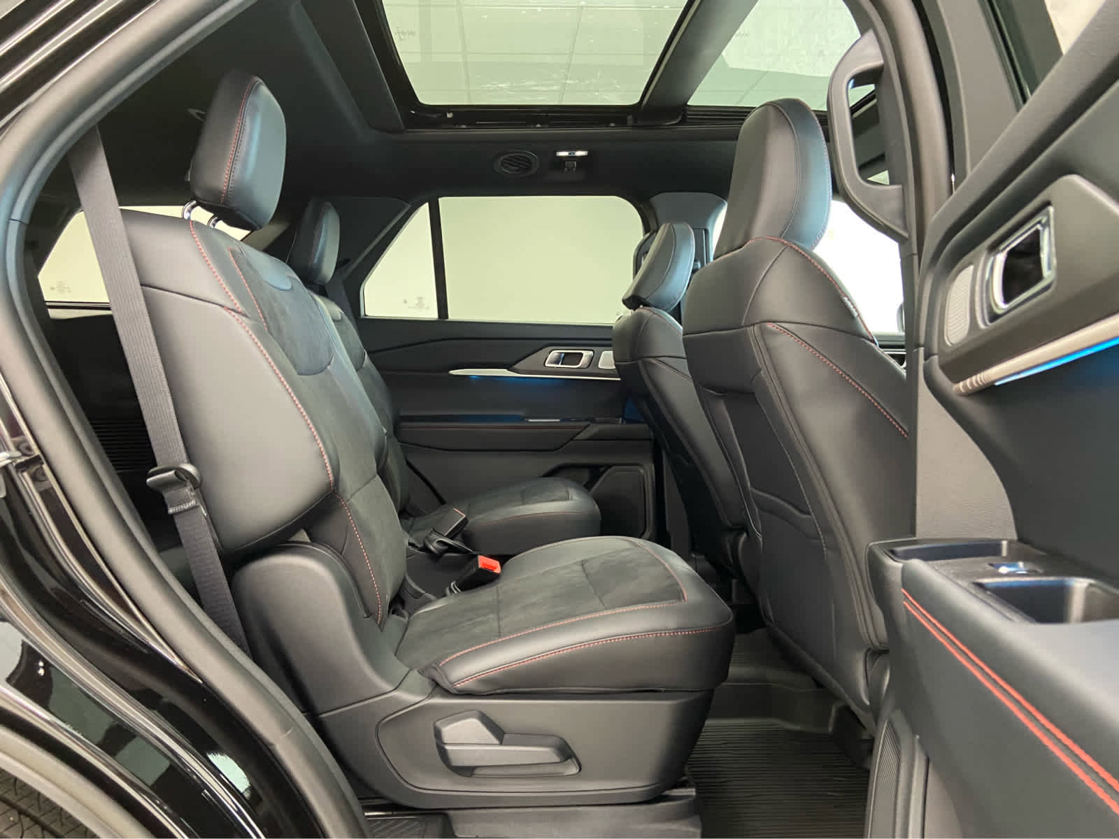 New 2025 Ford Explorer ST image 17