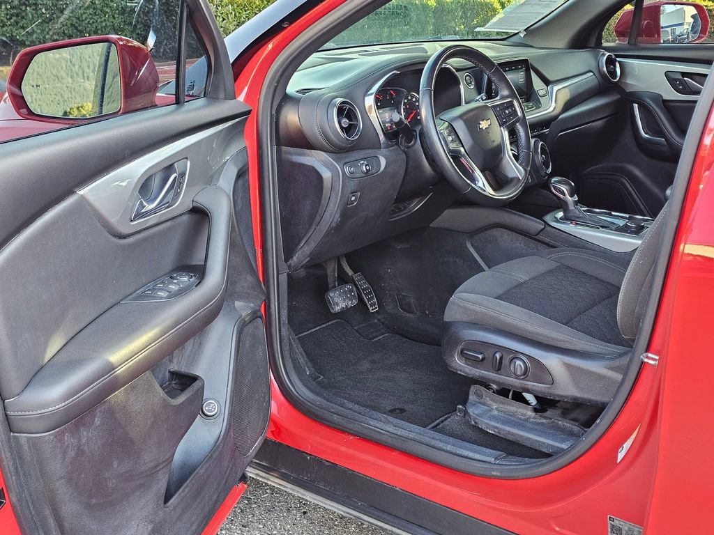 Used 2020 Chevrolet Blazer LT FWD image 22