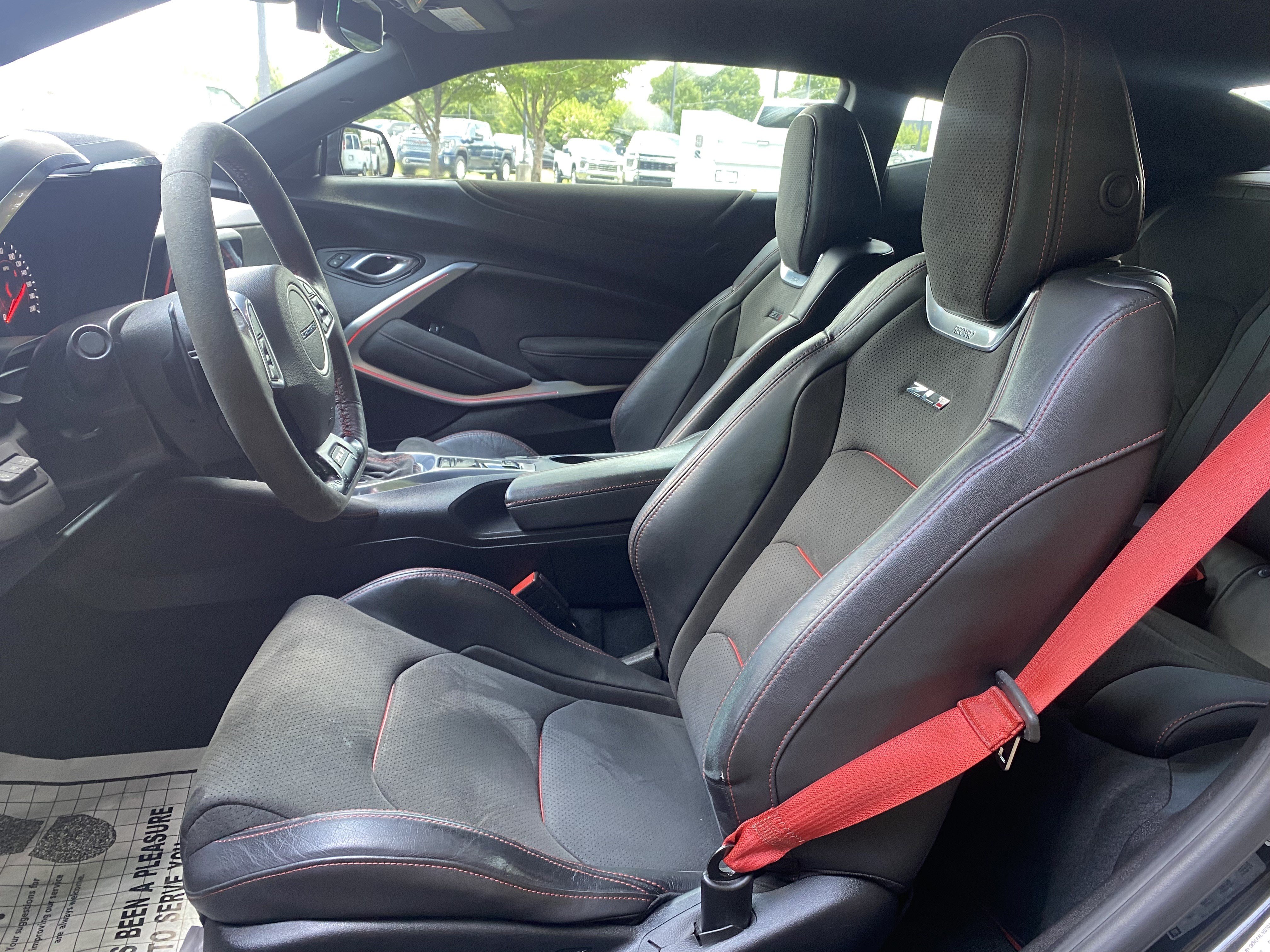 Used 2020 Chevrolet Camaro ZL1 RWD image 33