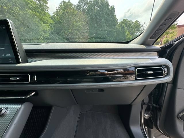 Used 2021 Lincoln Aviator Grand Touring w/ Elements Package Plus AWD/4WD image 16