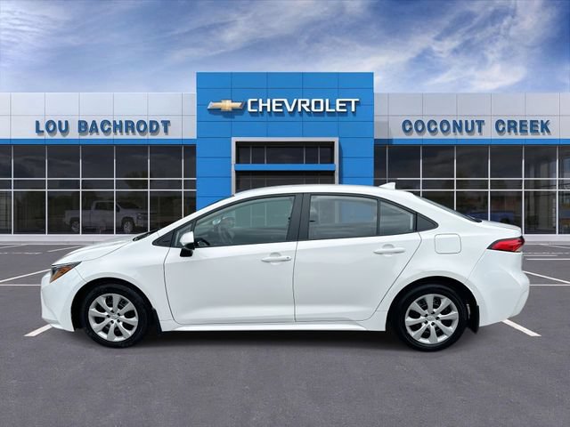 Used 2024 Toyota Corolla LE FWD image 5