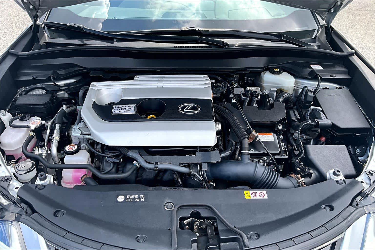 Used 2020 Lexus UX 250h w/ Premium Package AWD/4WD image 32