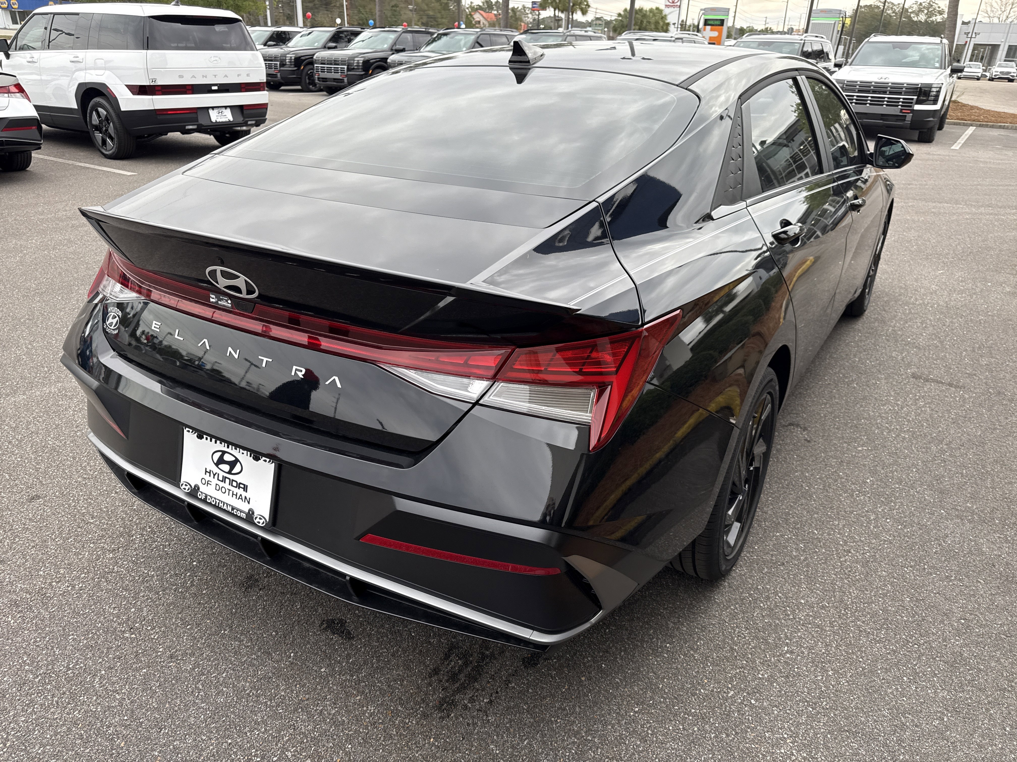 New 2026 Hyundai Elantra SEL Sport Premium w/ Cargo Package image 4