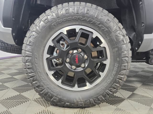 New 2025 Toyota Tacoma TRD Off-Road image 9