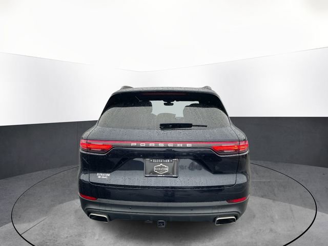 Used 2023 Porsche Cayenne Platinum Edition image 6