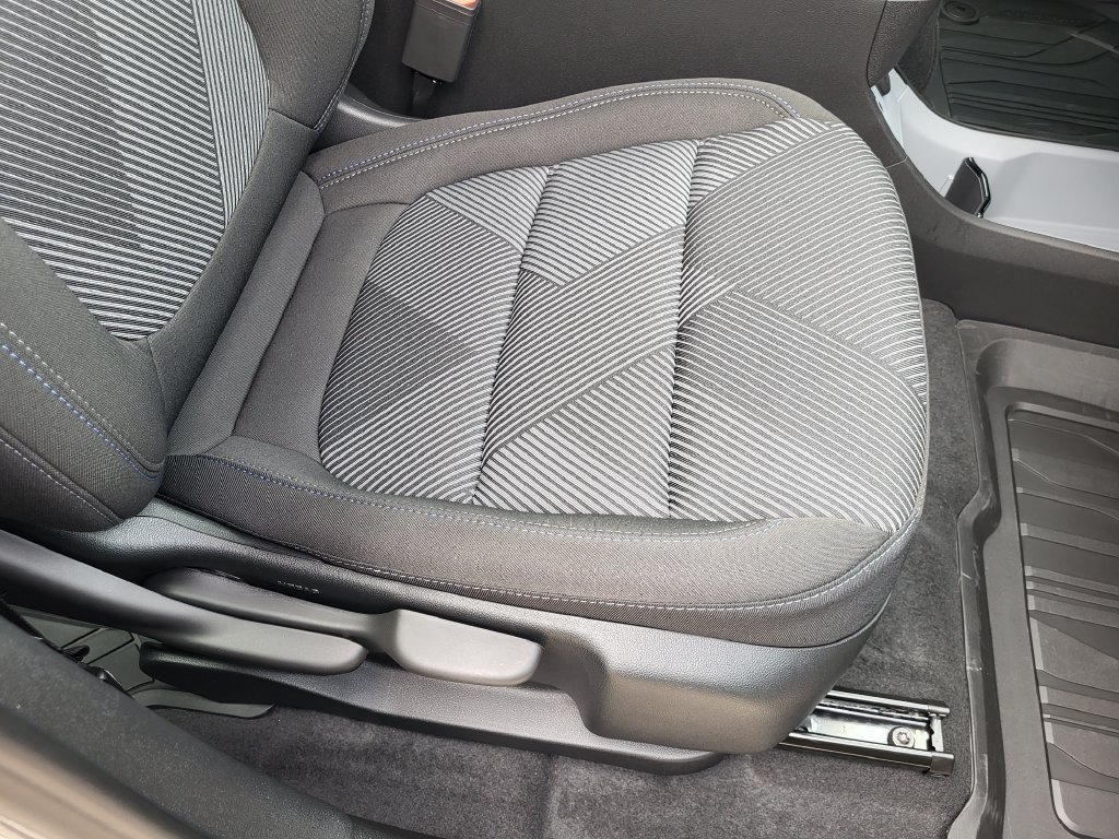 New 2027 Chevrolet Bolt LT w/ Comfort Package FWD image 17