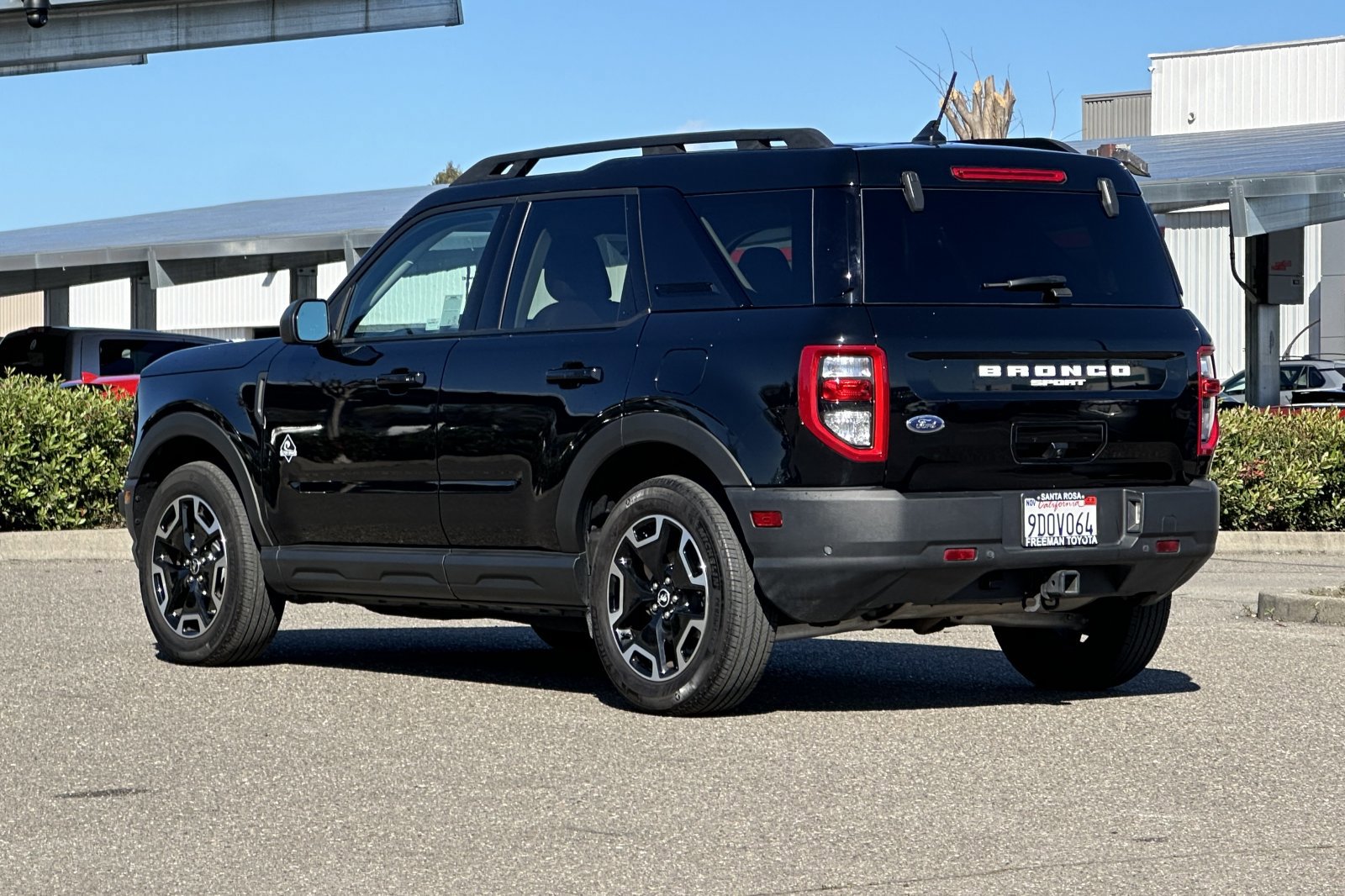 Used 2022 Ford Bronco Sport Outer Banks w/ Tech Package image 6