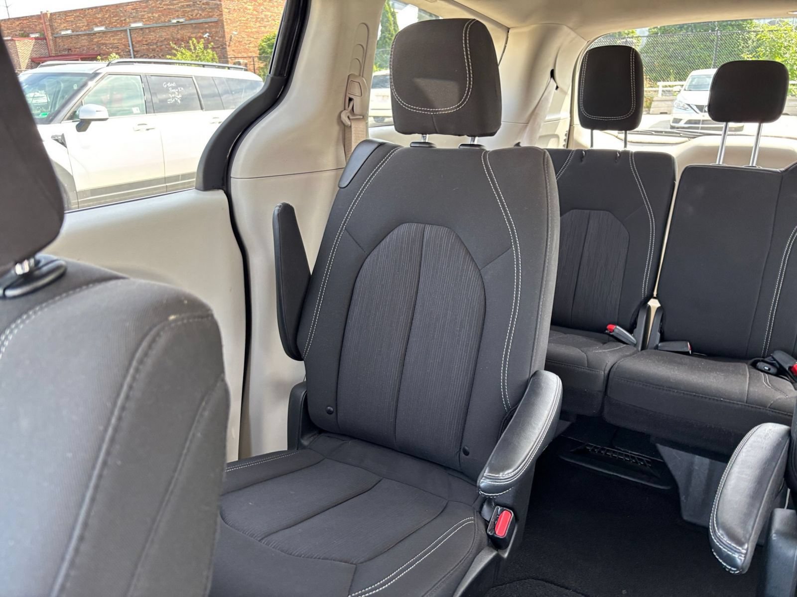 Used 2024 Chrysler Voyager LX FWD image 38