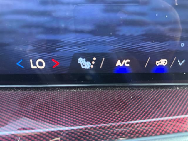 Used 2025 Chevrolet Traverse Z71 w/ Enhanced Driving Package AWD/4WD image 19