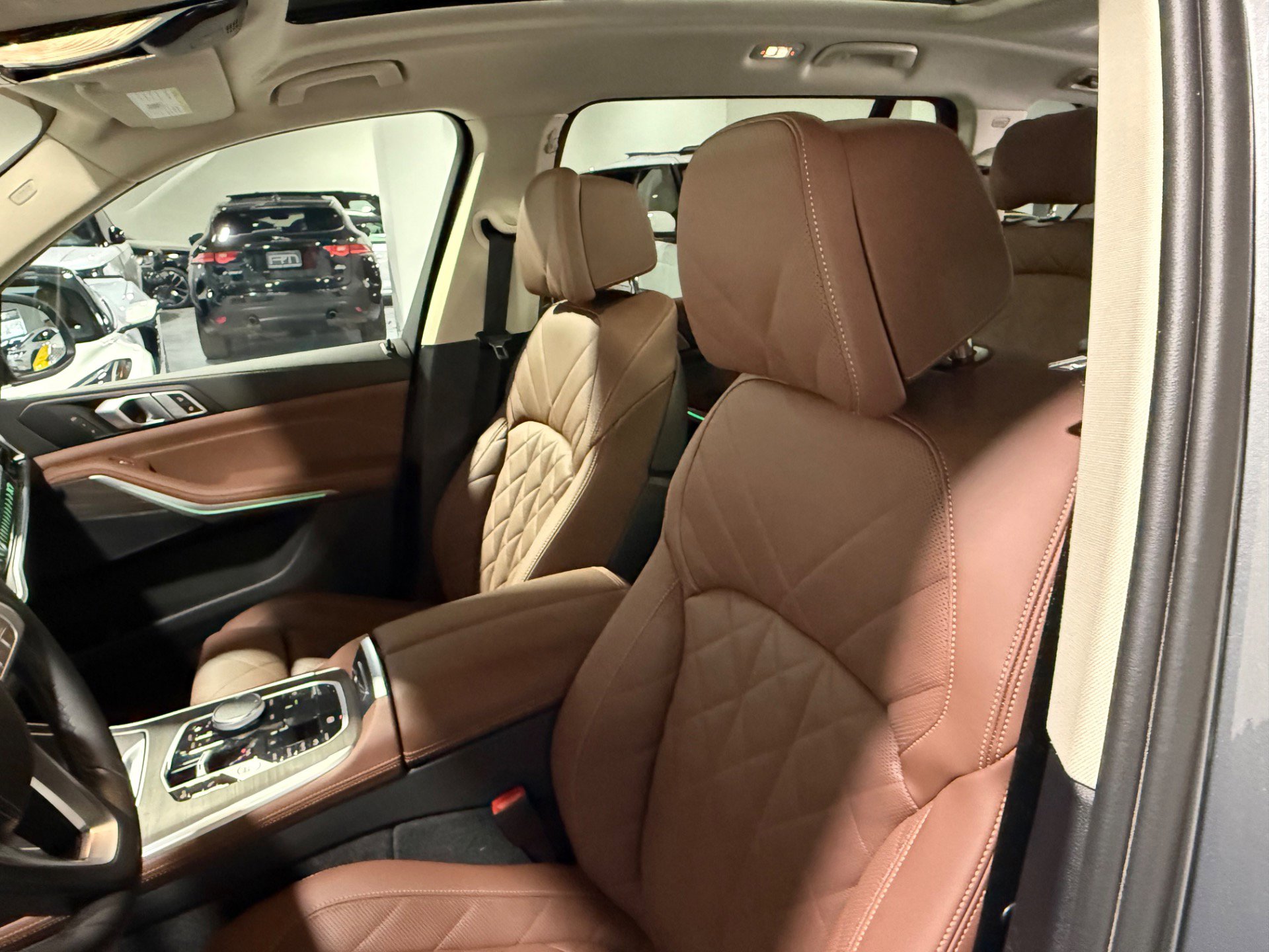 Used 2024 BMW X7 xDrive40i image 25