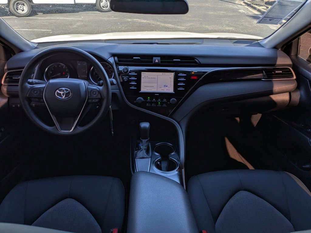 Used 2020 Toyota Camry LE image 14