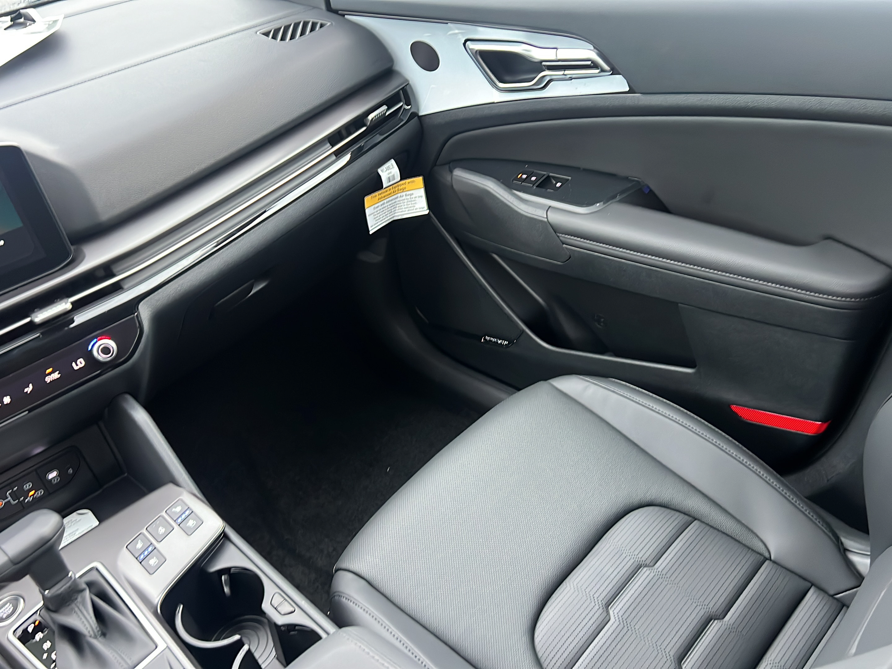 New 2026 Kia Sportage SX FWD image 16