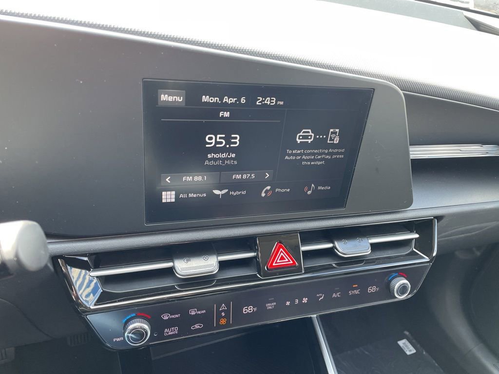 New 2026 Kia Niro LX image 19