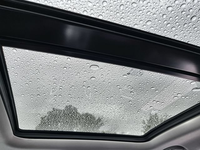 Used 2021 Chevrolet Equinox Premier AWD/4WD image 17