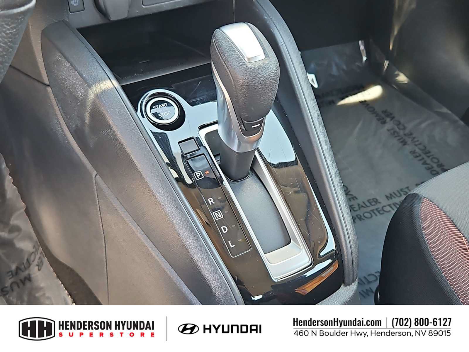 Used 2024 Nissan Versa SR FWD image 31