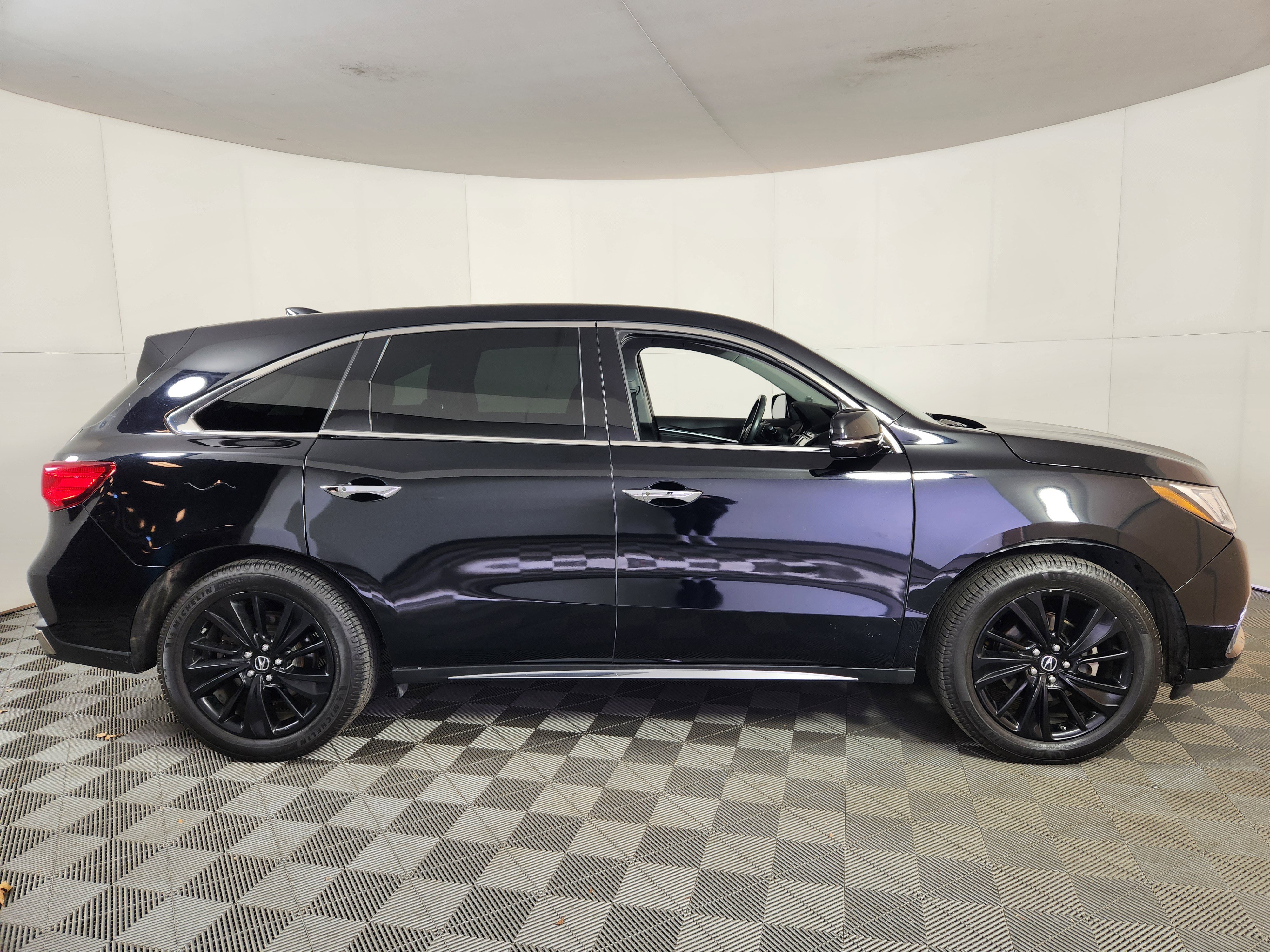 Used 2020 Acura MDX SH-AWD w/ Technology Package image 8