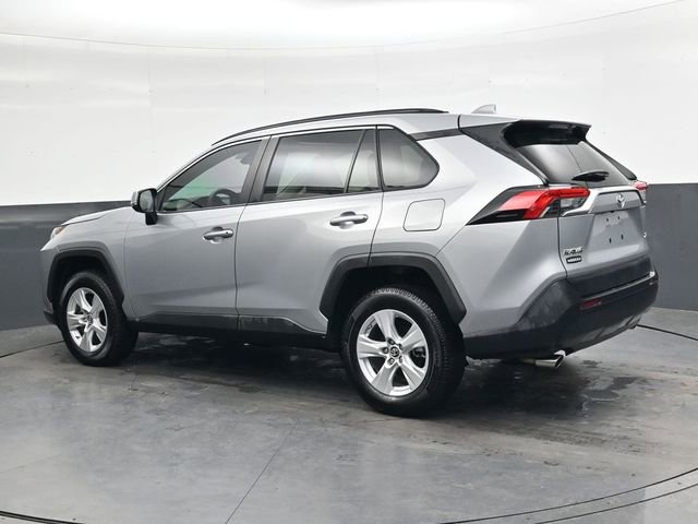 Used 2019 Toyota RAV4 XLE image 6