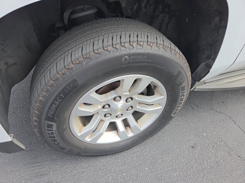 Used 2017 Chevrolet Tahoe LT RWD image 9
