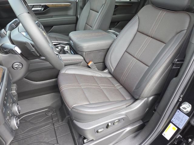 New 2026 Chevrolet Suburban High Country image 35