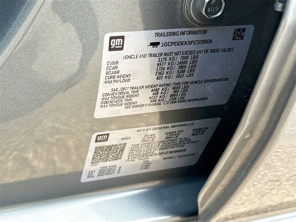 Used 2023 Chevrolet Silverado 1500 LT w/ Protection Package image 34