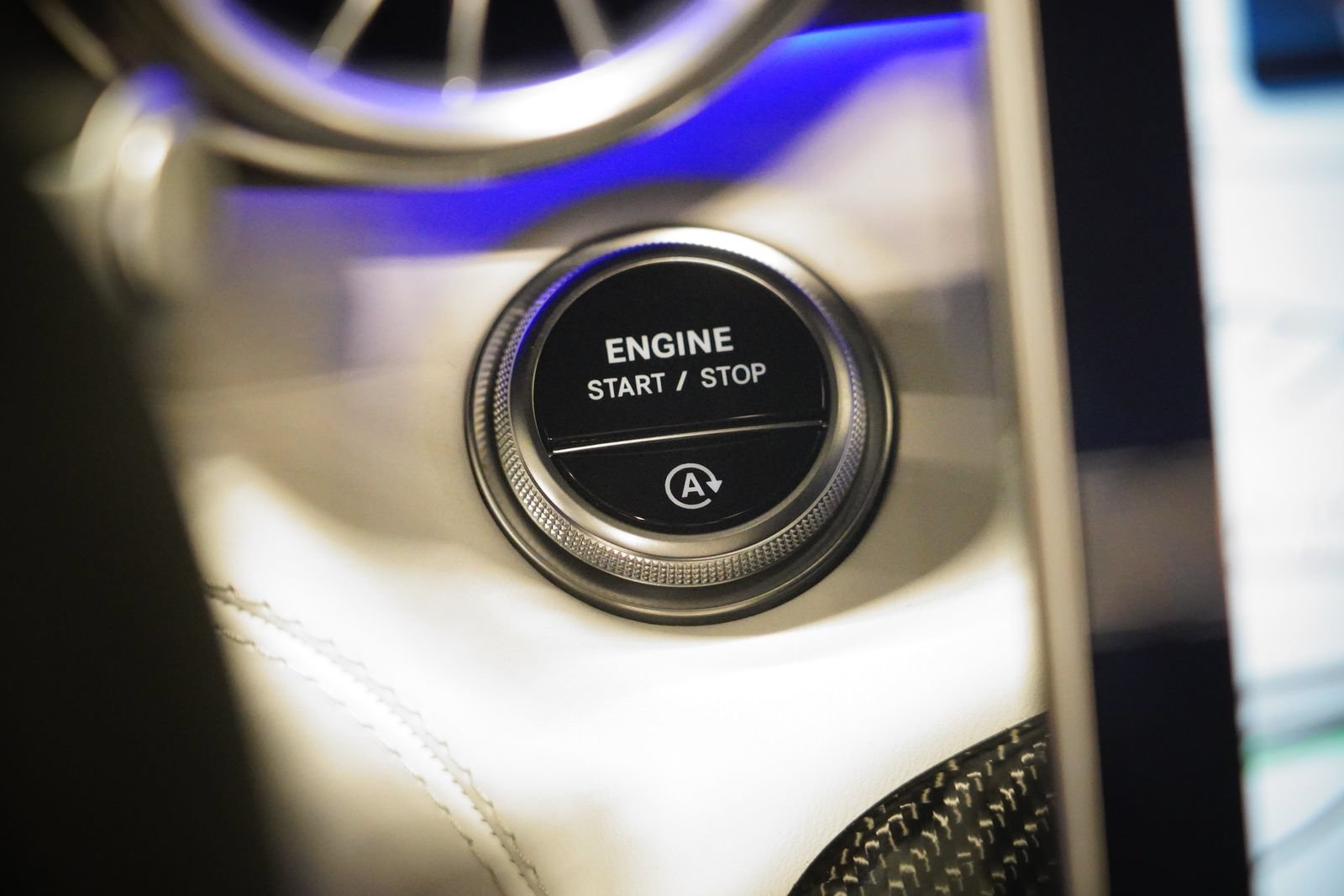 Certified 2025 Mercedes-Benz SL 63 AMG 4MATIC image 26