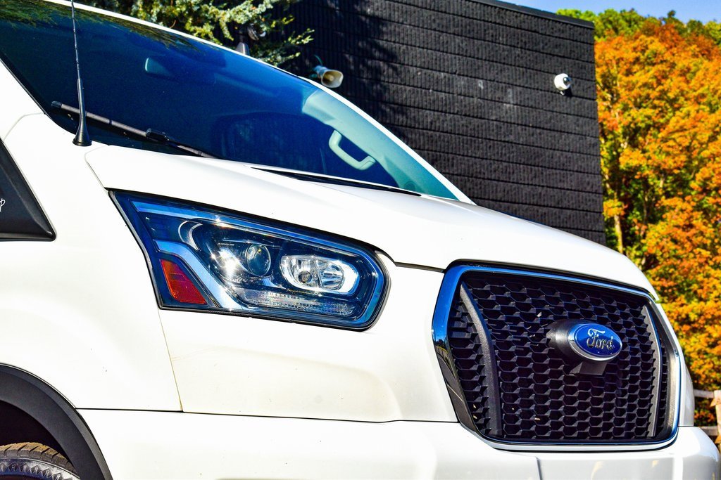 Used 2023 Ford Transit 350 XLT image 6