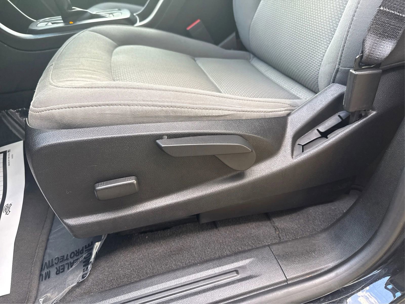 Used 2019 Chevrolet Colorado W/T w/ Custom Special Edition image 19