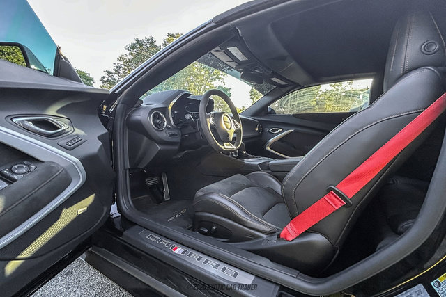 Used 2018 Chevrolet Camaro ZL1 w/ LPO, ZL1 Protection Package RWD image 29