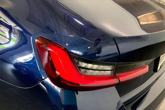 Used 2023 BMW 330e w/ Premium Package image 28